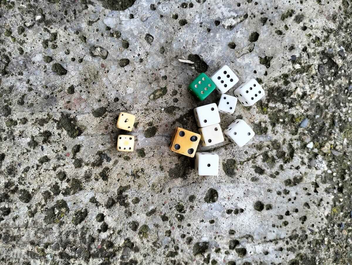 Παλιά ζάρια με τιμή 19.99 BGN | € 10.22 Παλιά ζάρια με τιμή 19.99 BGN | € 10.22