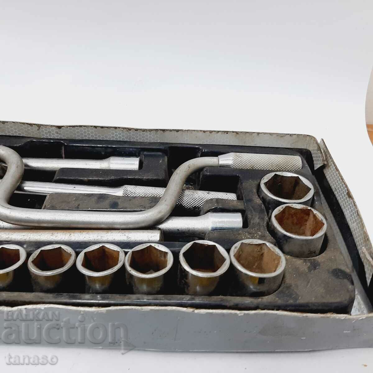 Gedore σετ 23 μερών (7.6) με τιμή 60.00 BGN | € 30.68 Gedore σετ 23 μερών (7.6) με τιμή 60.00 BGN | € 30.68