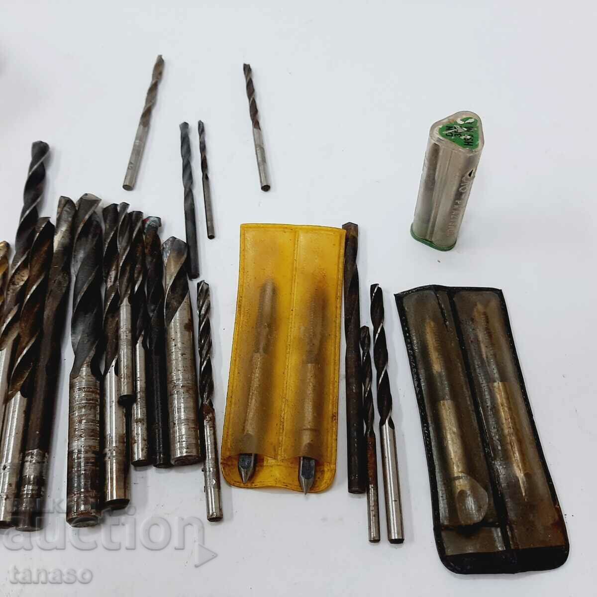 Delivery of Old drills, drills, taps - over 40 pcs. (7.6) Delivery of Old drills, drills, taps - over 40 pcs. (7.6)