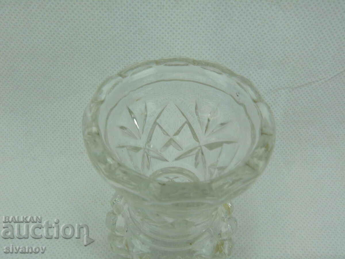 Auction Interesting old glass vase small #2212 Auction Interesting old glass vase small #2212