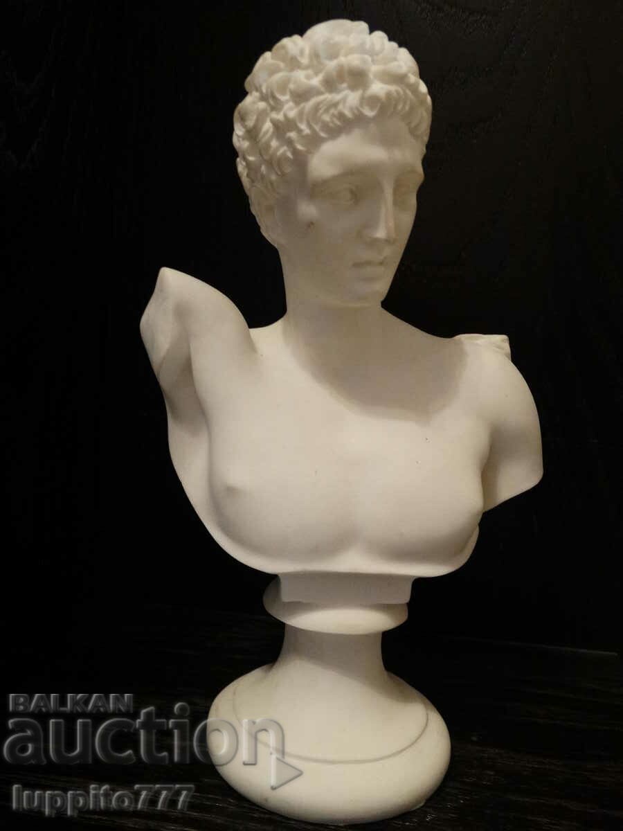 Sculpture statuette stylized ancient Apollo with price 245.00 BGN | € 125.27 Sculpture statuette stylized ancient Apollo with price 245.00 BGN | € 125.27