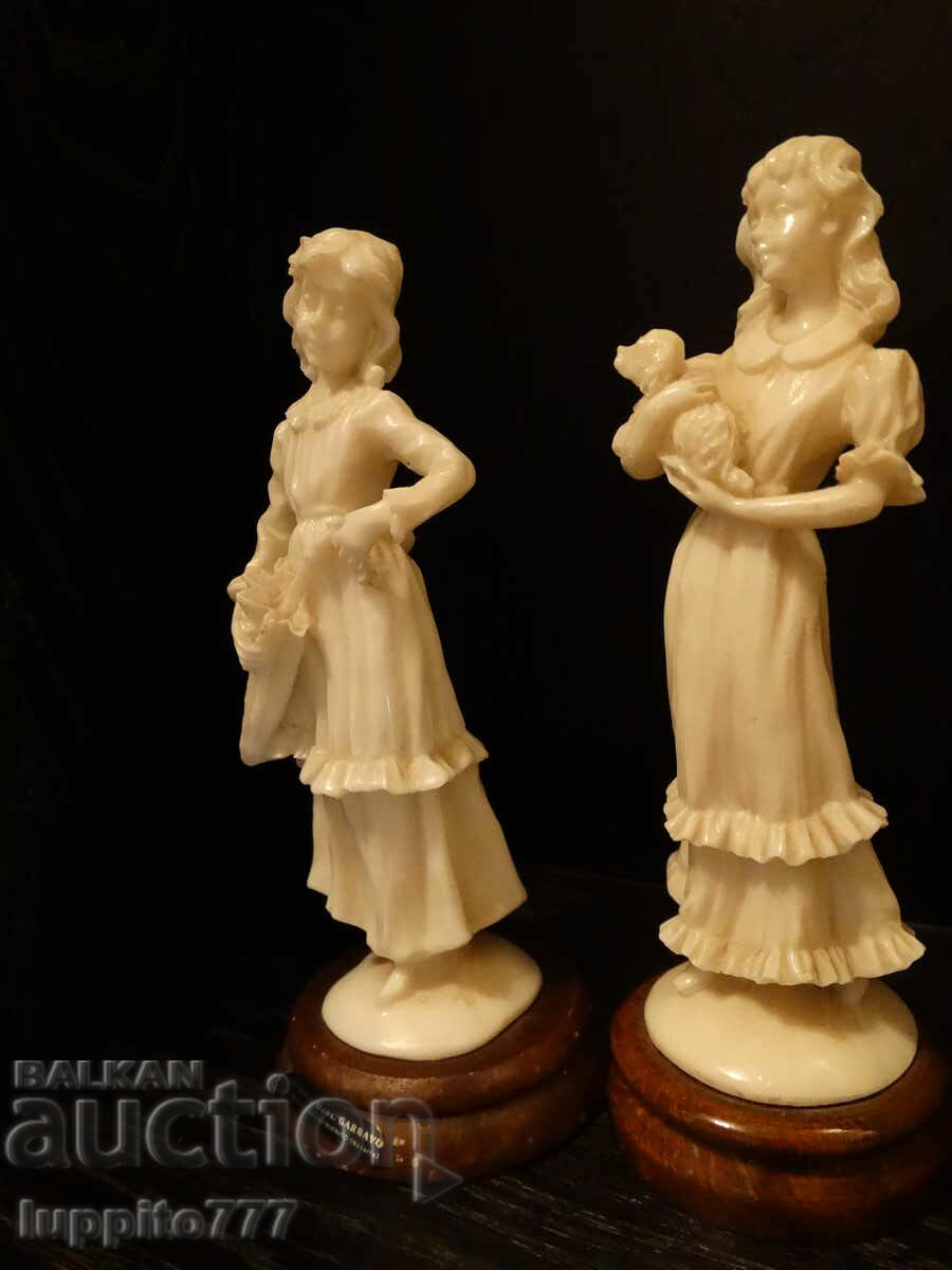 Sculpture figurine of a female figure 2 pieces