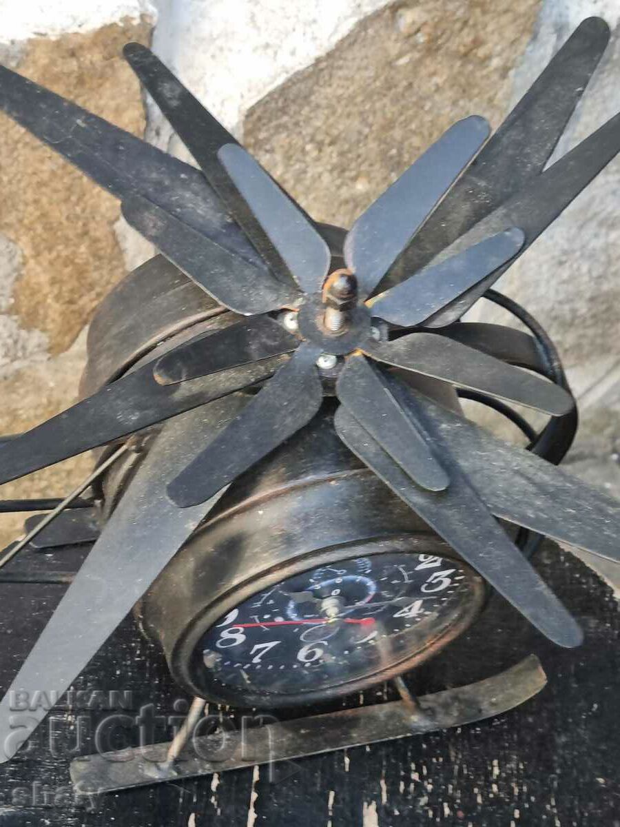 Auction Double metal watch. Helicopter Auction Double metal watch. Helicopter