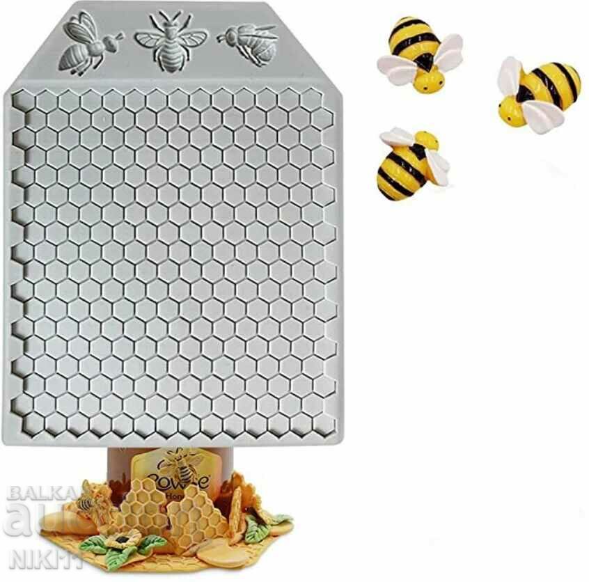 Mold din silicon tip fagure cu albine cu preț 14.00 BGN | € 7.16 Mold din silicon tip fagure cu albine cu preț 14.00 BGN | € 7.16