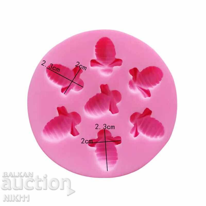 Silicone mold 7 bees, cake decoration, fondant candies with price 10.00 BGN | € 5.11