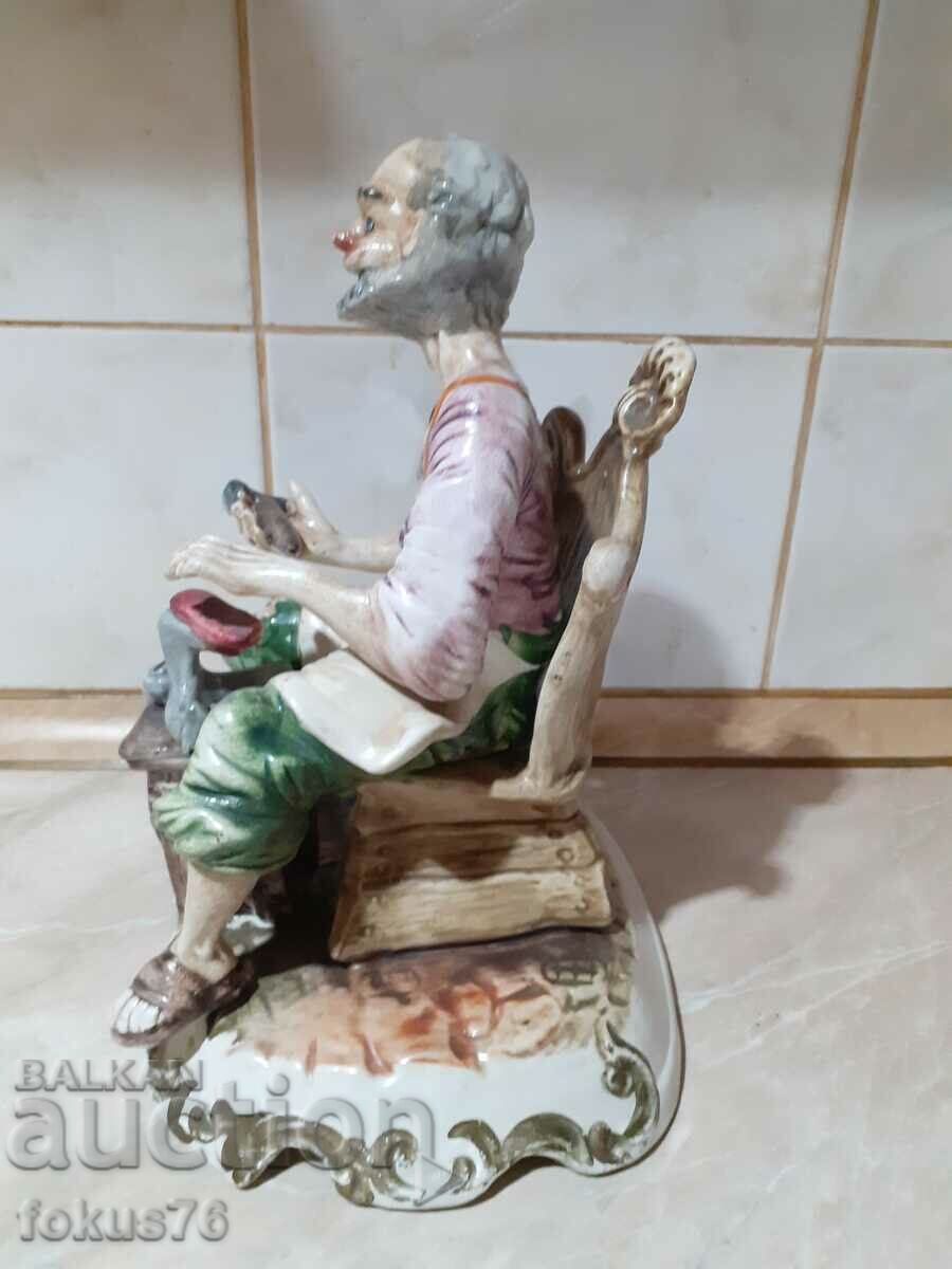 A great beautiful cobbler statuette with markings with price 149.00 BGN | € 76.18 A great beautiful cobbler statuette with markings with price 149.00 BGN | € 76.18