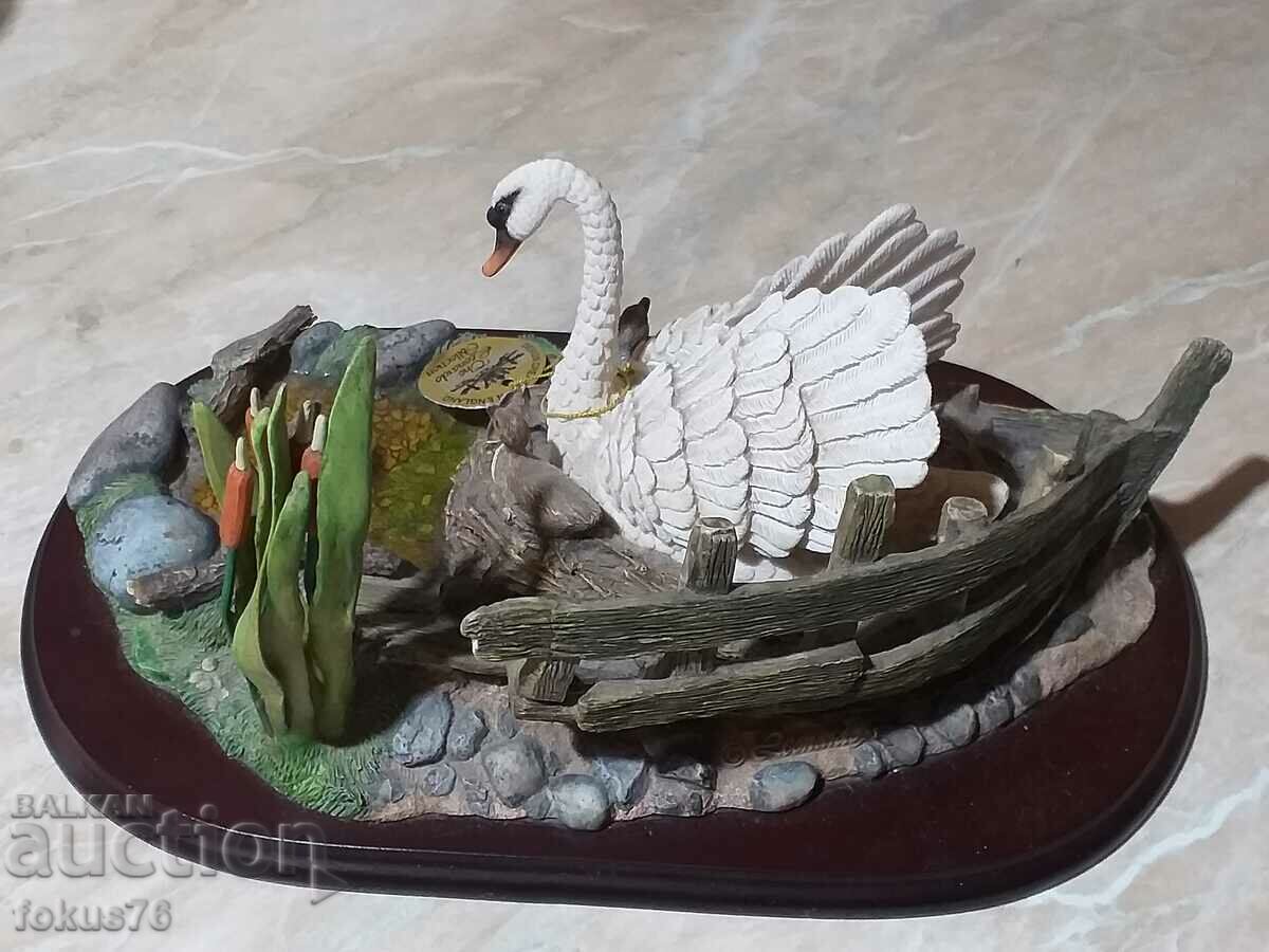 Licitație O statuetă superbă a unei lebede de Leonardo Licitație O statuetă superbă a unei lebede de Leonardo