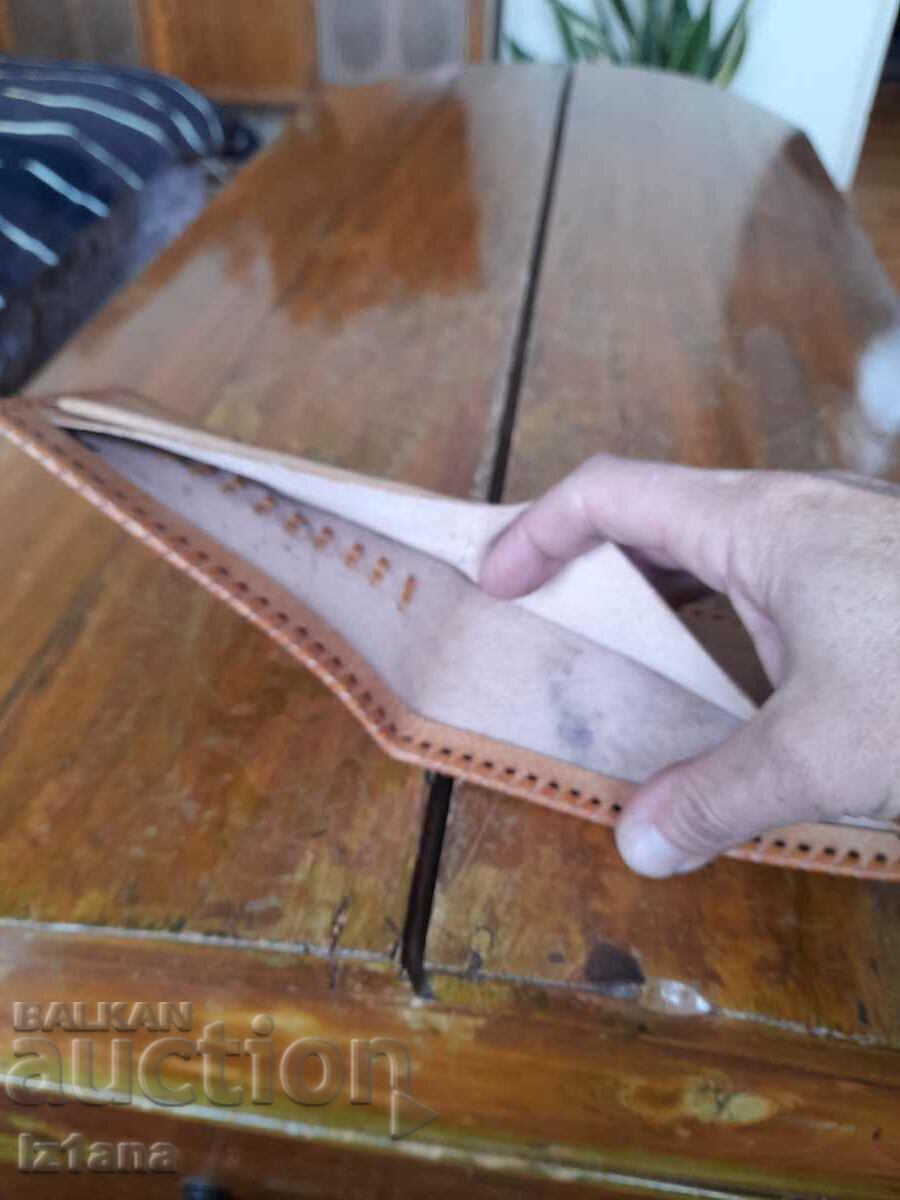 Доставка на Стар кожен портфейл,портмоне Доставка на Стар кожен портфейл,портмоне