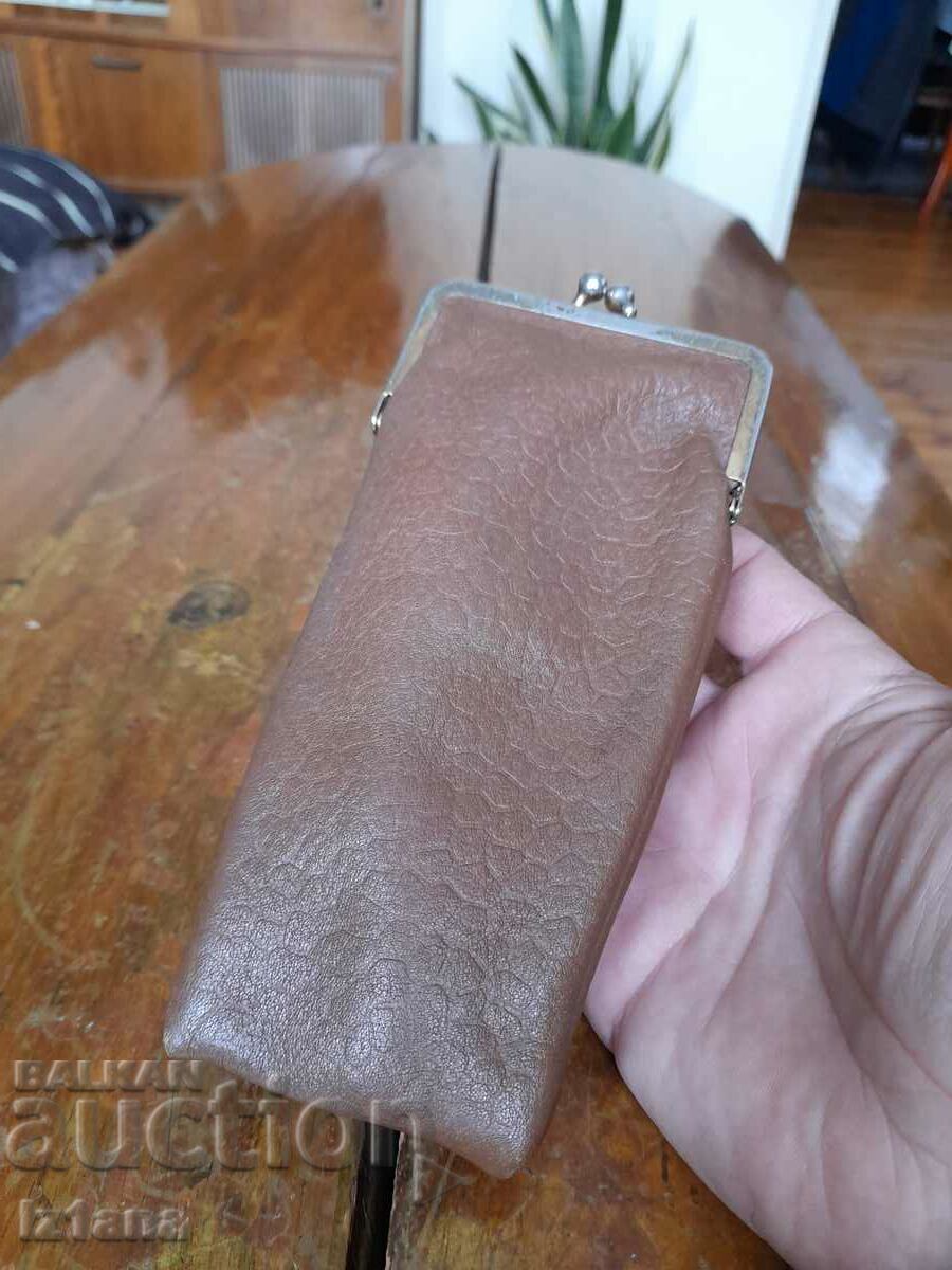Old glasses case with price 10.00 BGN | € 5.11