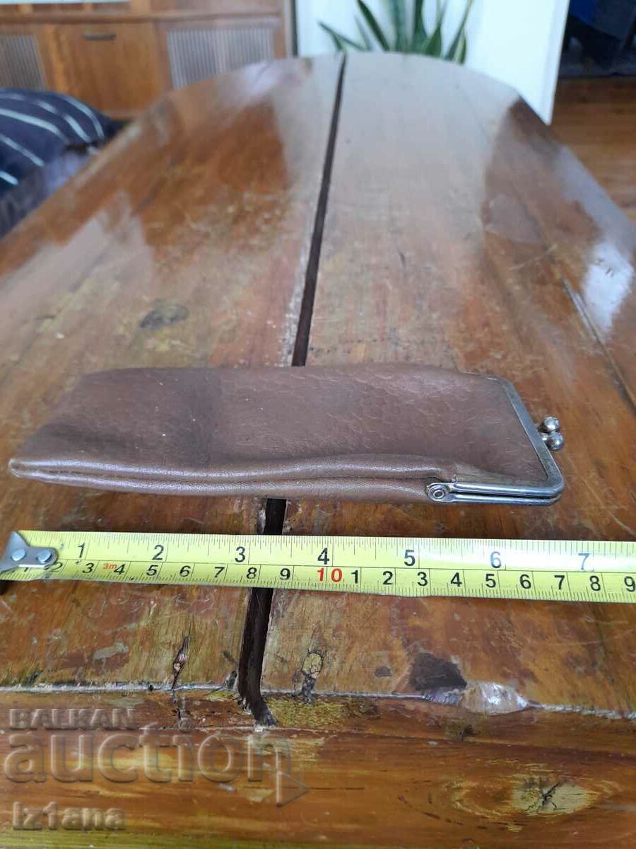 Delivery of Old glasses case