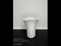 Stylish Kaiser porcelain vase. #4837