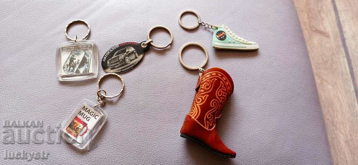 Auction Lots of interesting key chains Auction Lots of interesting key chains