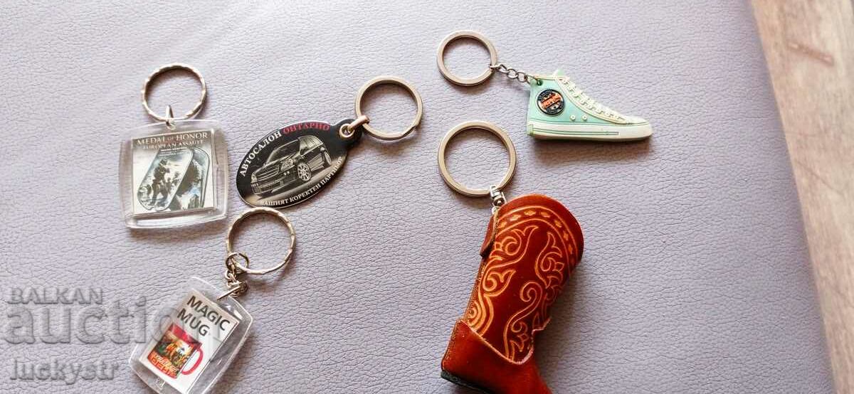 Delivery of Lots of interesting key chains Delivery of Lots of interesting key chains