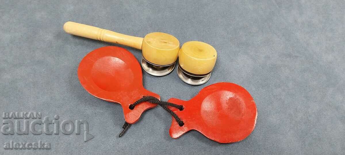Set of Castanets with price 20.00 BGN | € 10.23 Set of Castanets with price 20.00 BGN | € 10.23