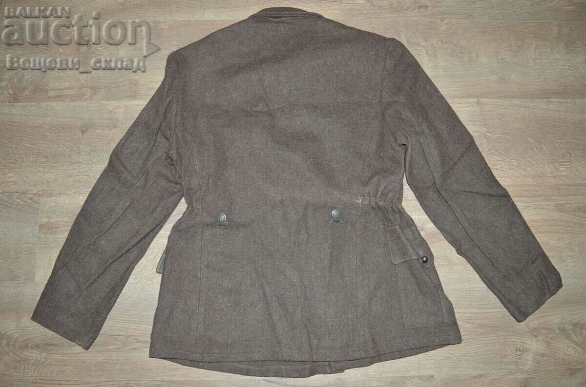 Доставка на Шаячна зимна куртка на ефрейтор НСГВ Гранични войски