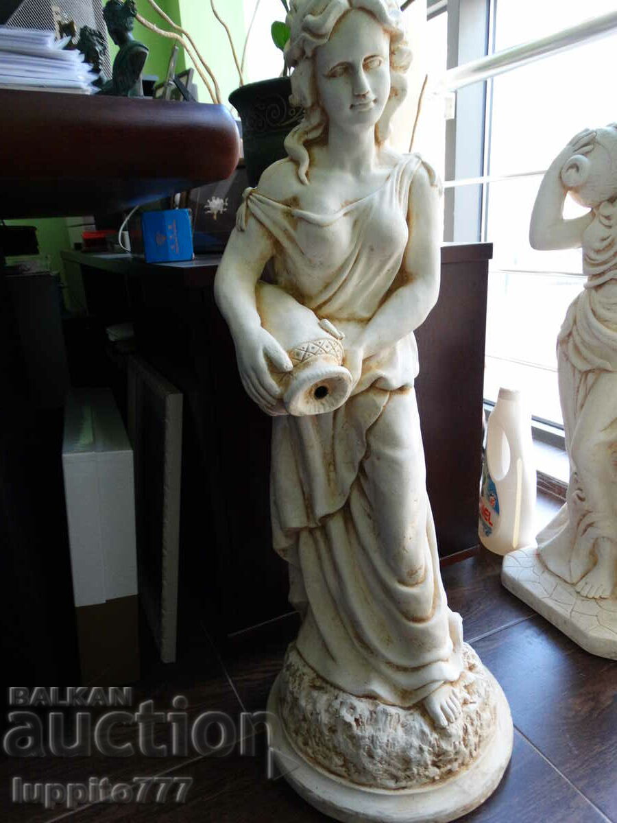 Γλυπτική στυλιζαρισμένη γυναικεία φιγούρα χειροποίητο σκυρόδεμα με τιμή 550.00 BGN | € 281.21 Γλυπτική στυλιζαρισμένη γυναικεία φιγούρα χειροποίητο σκυρόδεμα με τιμή 550.00 BGN | € 281.21