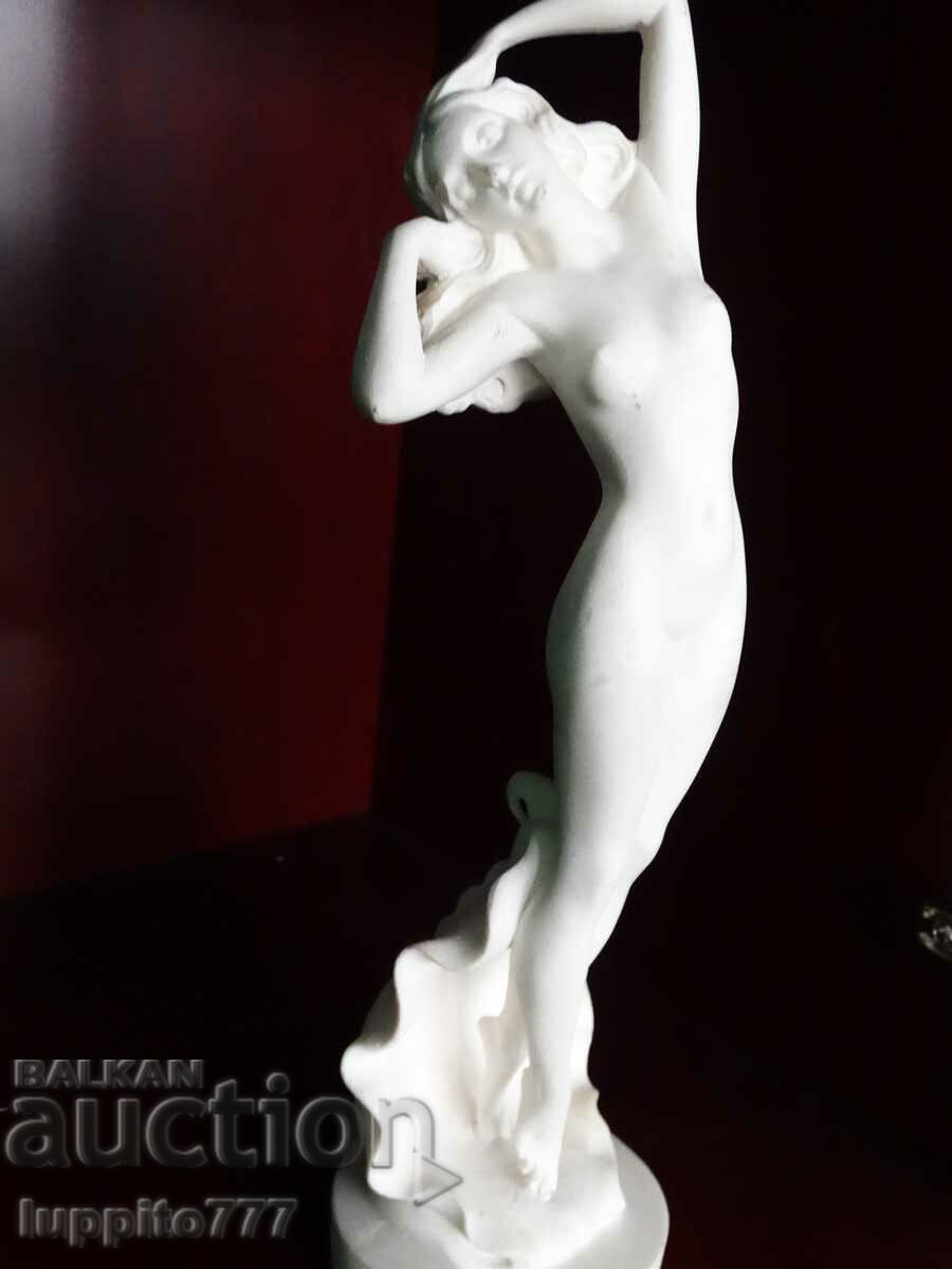 Sculpture statuette stylized figure of APHRODITE with price 150.00 BGN | € 76.69 Sculpture statuette stylized figure of APHRODITE with price 150.00 BGN | € 76.69