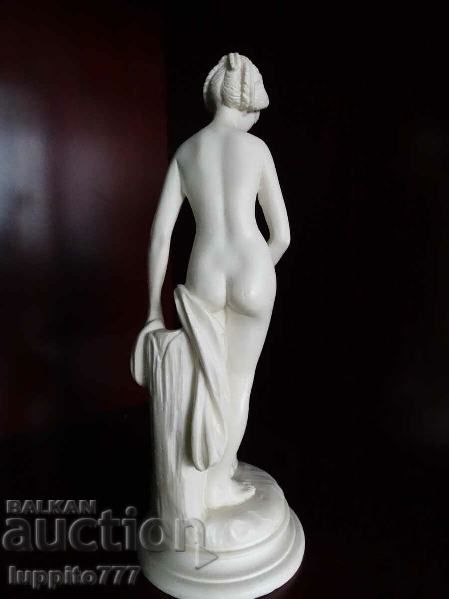 Sculpture statuette antique stylized figure of a woman with price 190.00 BGN | € 97.15 Sculpture statuette antique stylized figure of a woman with price 190.00 BGN | € 97.15