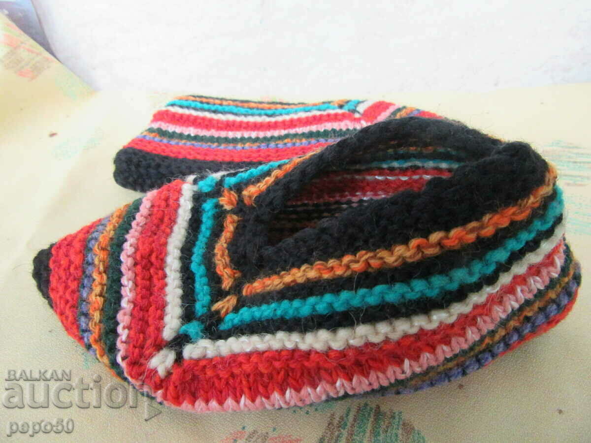 NEW BEAUTIFUL HAND-KNITTED DOG DOGS /2/ with price 6.00 BGN | € 3.07 NEW BEAUTIFUL HAND-KNITTED DOG DOGS /2/ with price 6.00 BGN | € 3.07