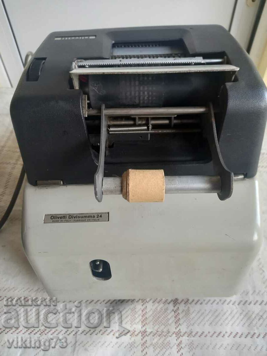 Сметачна машина Olivertti Divisumma 24 - 7 Сметачна машина Olivertti Divisumma 24 - 7