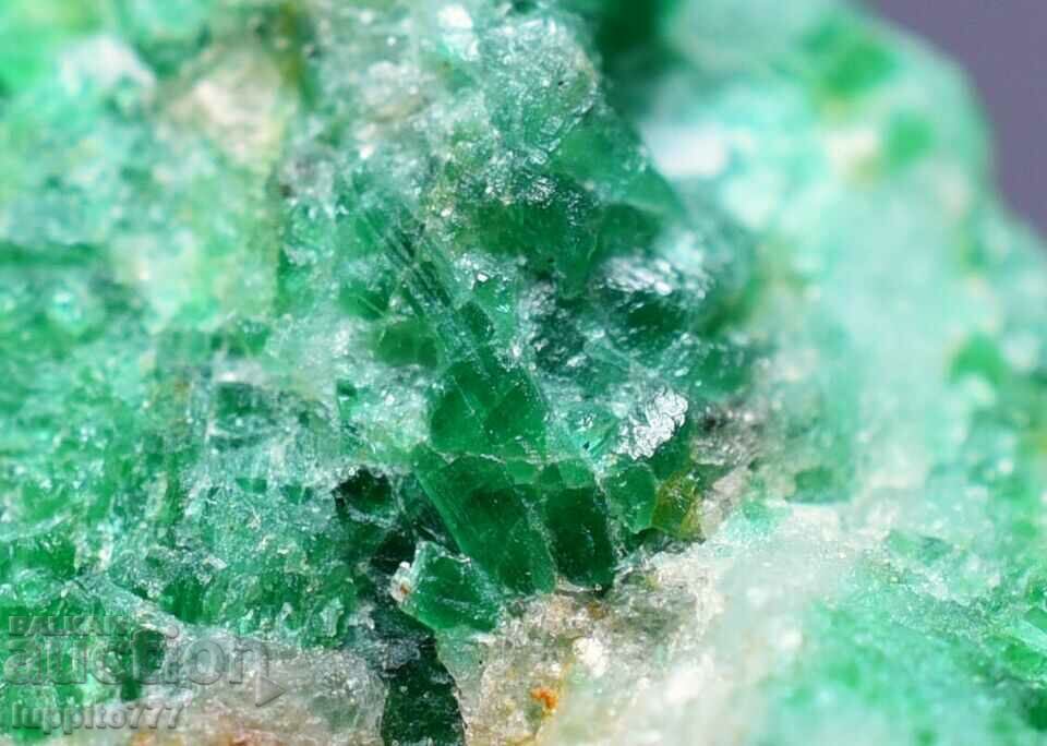 138 carat emerald emerald beryl on matrix unique - 6 138 carat emerald emerald beryl on matrix unique - 6