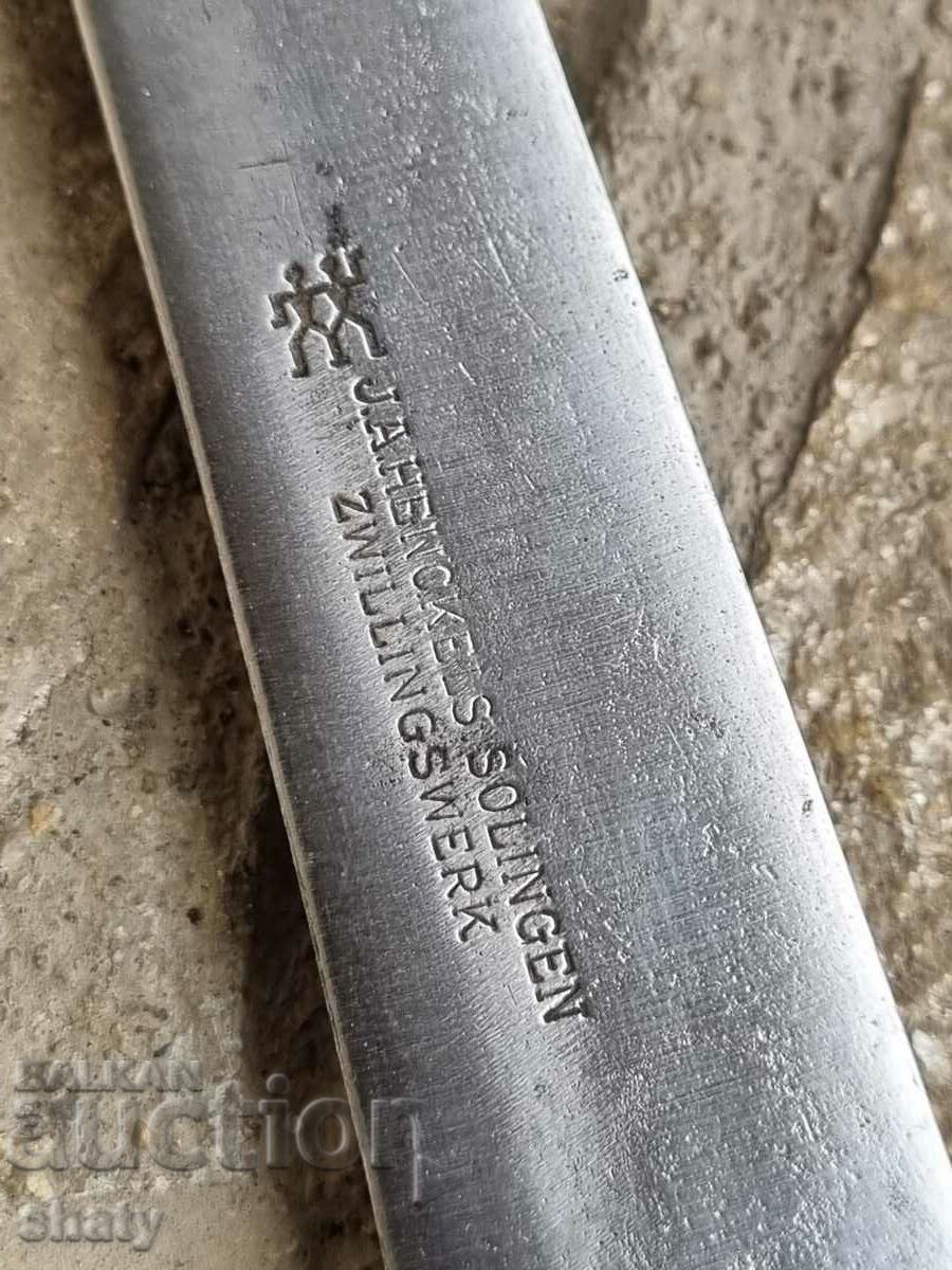 Auction An old knife Auction An old knife