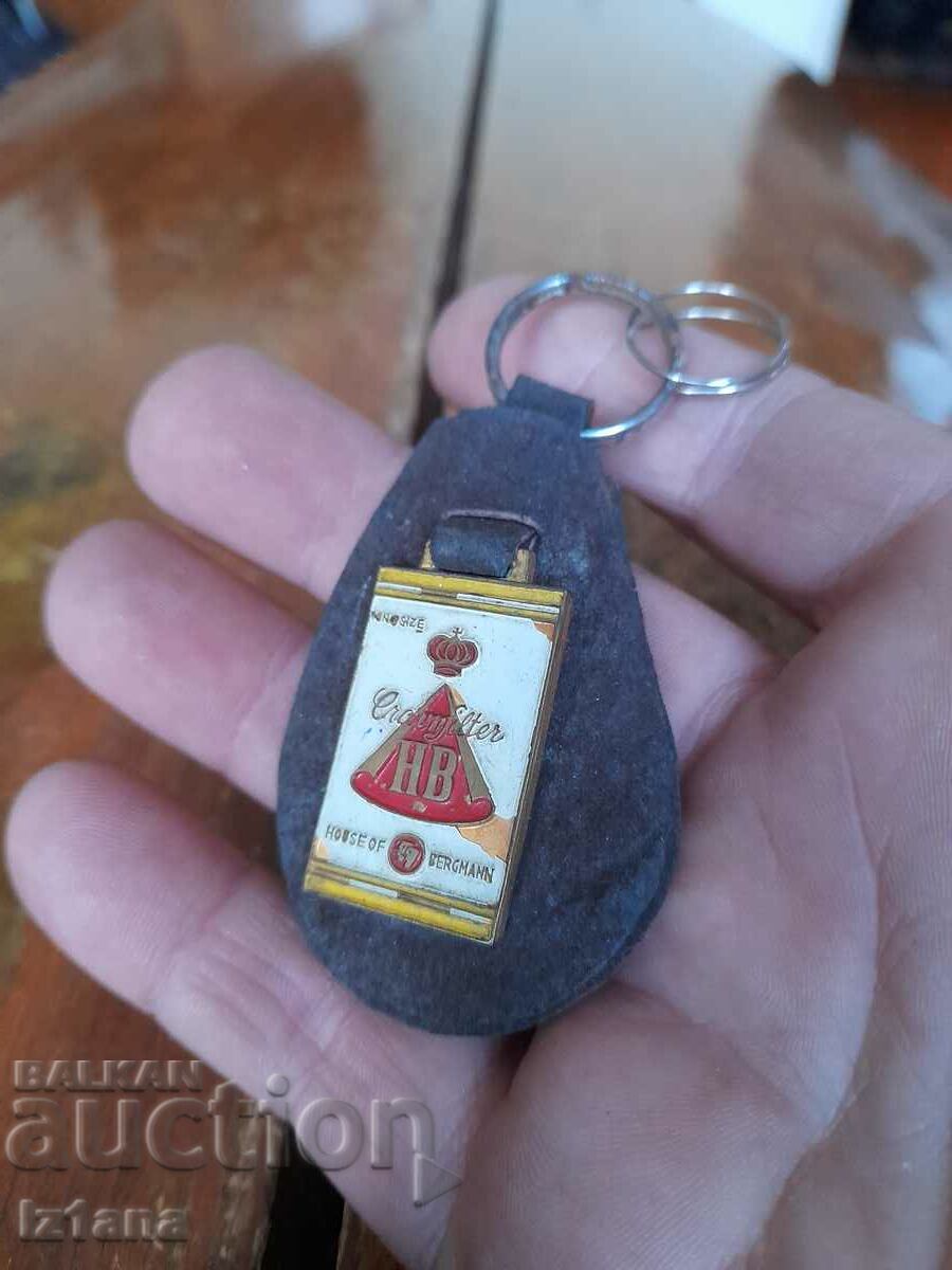 Old HB keychain with price 25.00 BGN | € 12.78 Old HB keychain with price 25.00 BGN | € 12.78