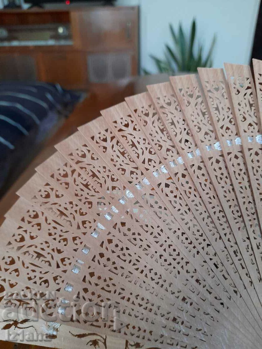 Delivery of An old fan