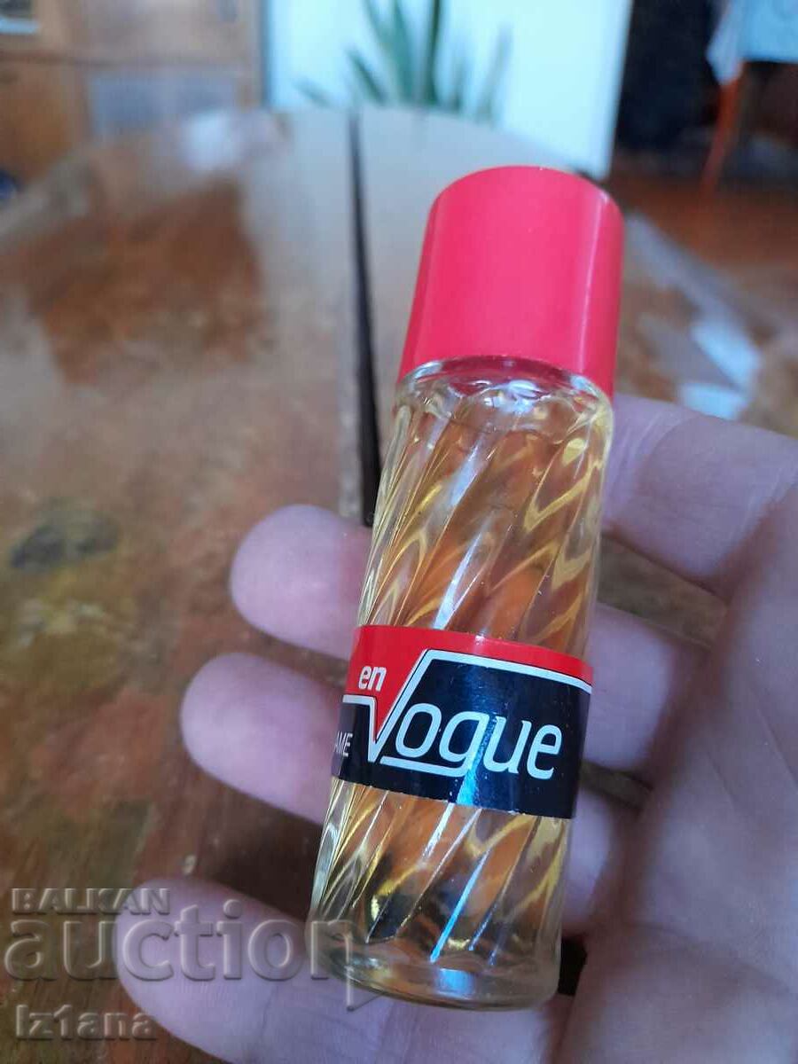 Old Vogue perfume with price 50.00 BGN | € 25.56 Old Vogue perfume with price 50.00 BGN | € 25.56
