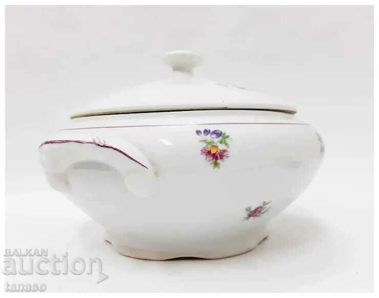 Δημοπρασία Παλιά σουπιέρα πορσελάνης (13.2) Δημοπρασία Παλιά σουπιέρα πορσελάνης (13.2)