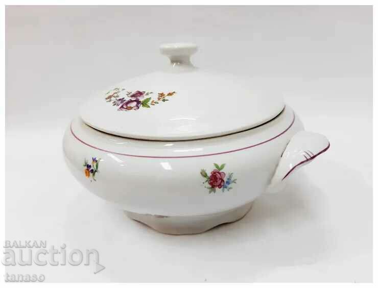 Παράδοση Παλιά σουπιέρα πορσελάνης (13.2) Παράδοση Παλιά σουπιέρα πορσελάνης (13.2)