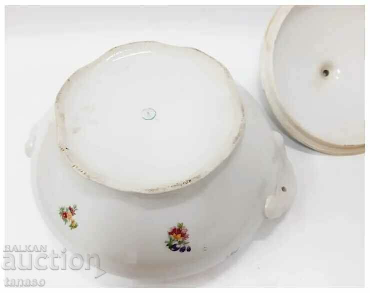 Παλιά σουπιέρα πορσελάνης (13.2) - 6 Παλιά σουπιέρα πορσελάνης (13.2) - 6
