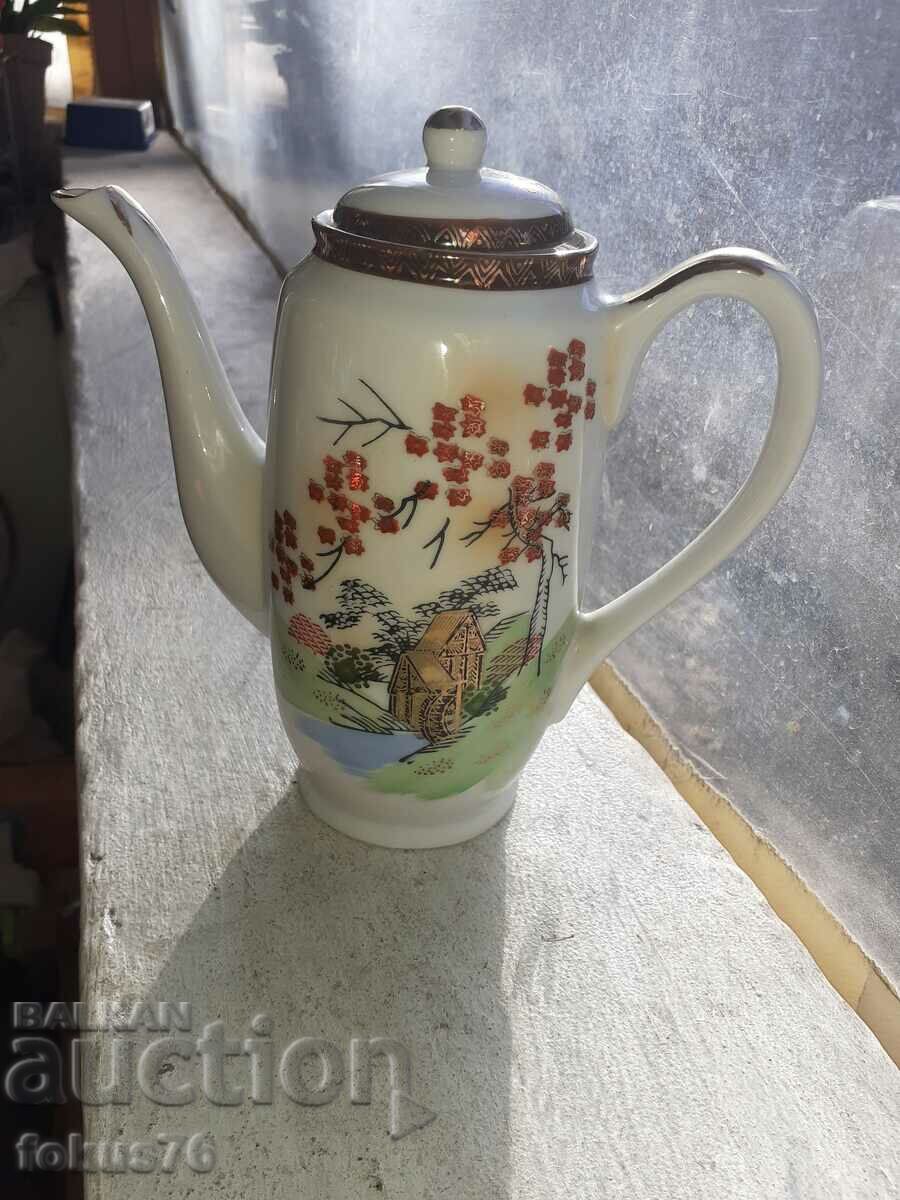 Kutani porcelain teapot Japan