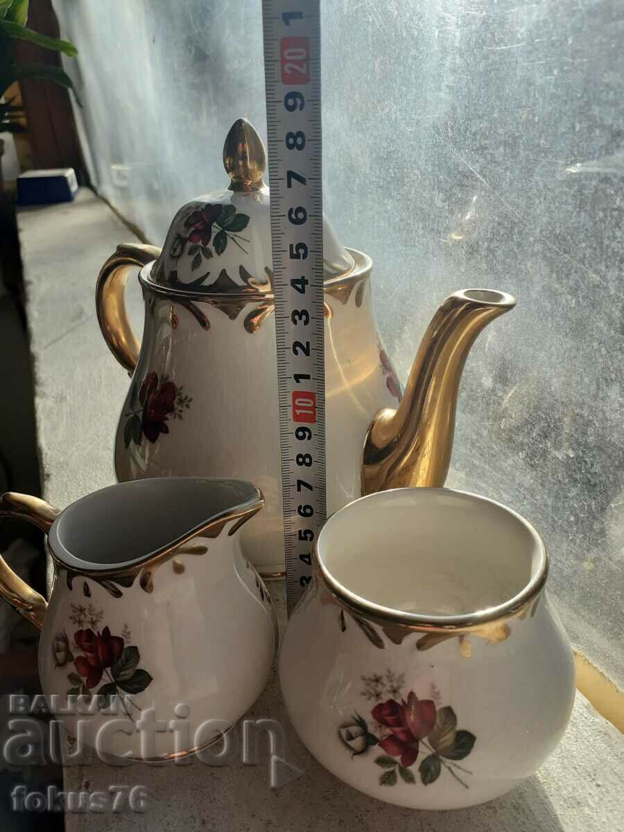 English porcelain tea set with thick gilt - 5