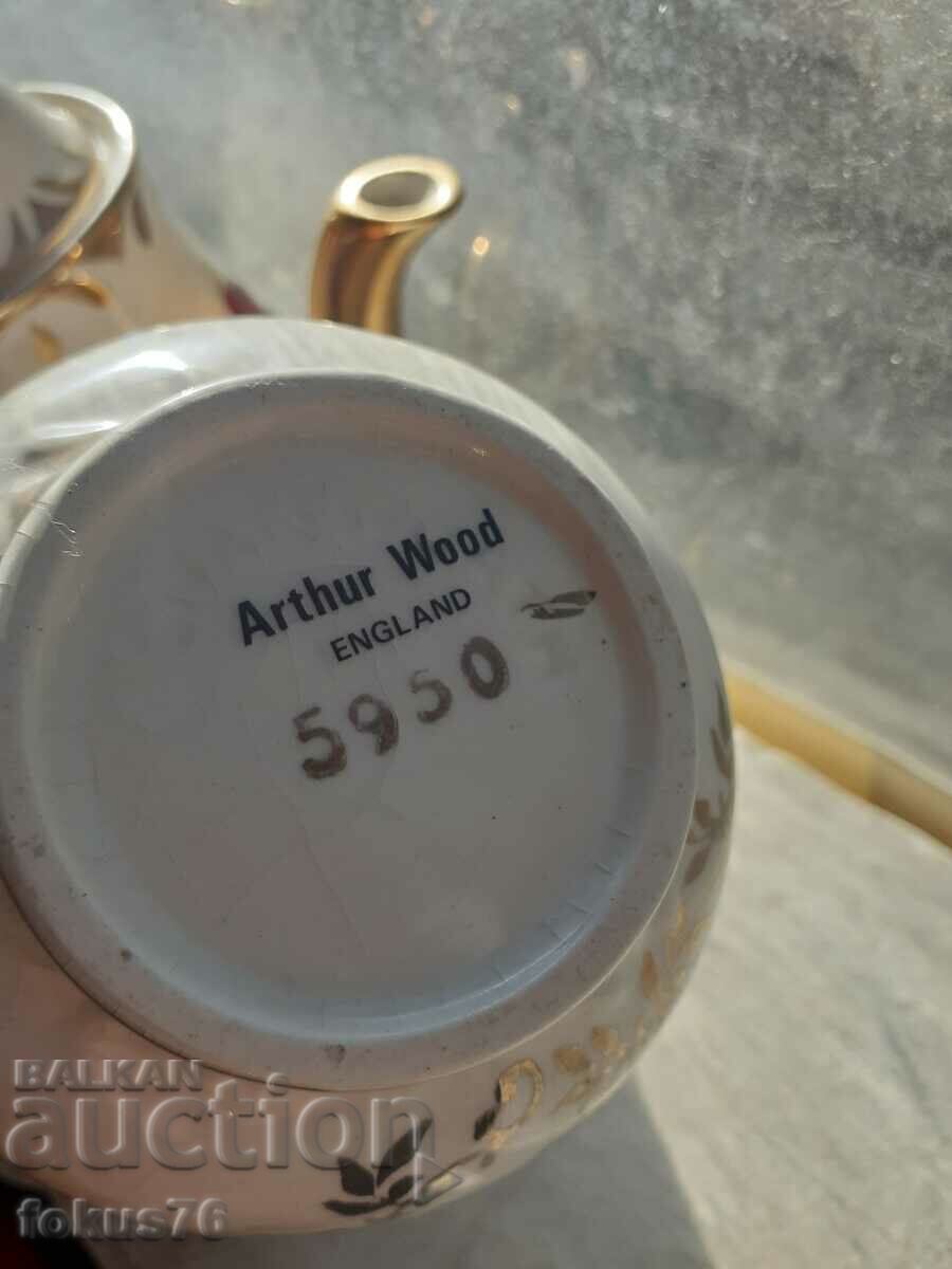 English porcelain tea set with thick gilt - 6