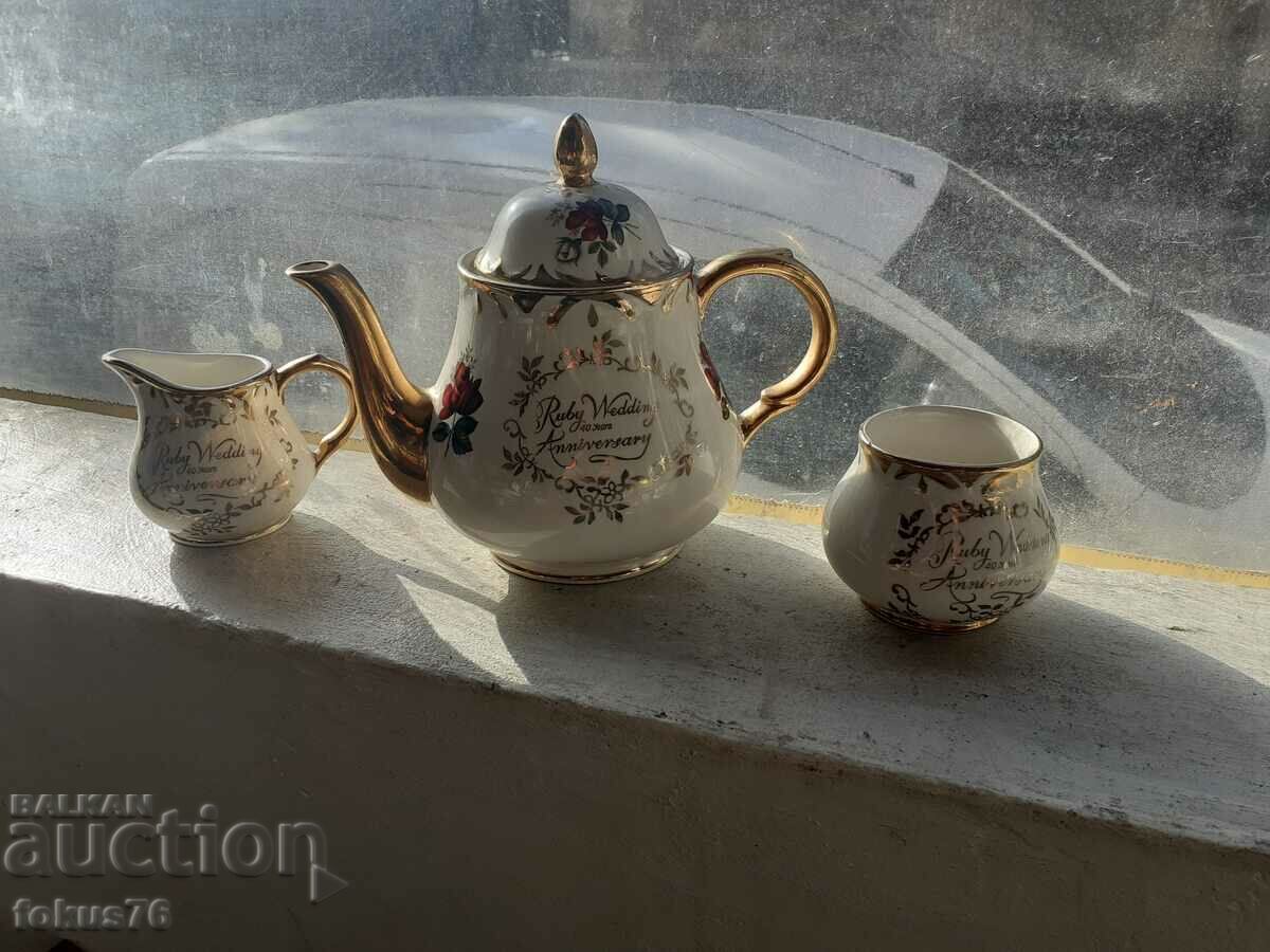 Set de ceai din portelan englezesc cu auriu gros