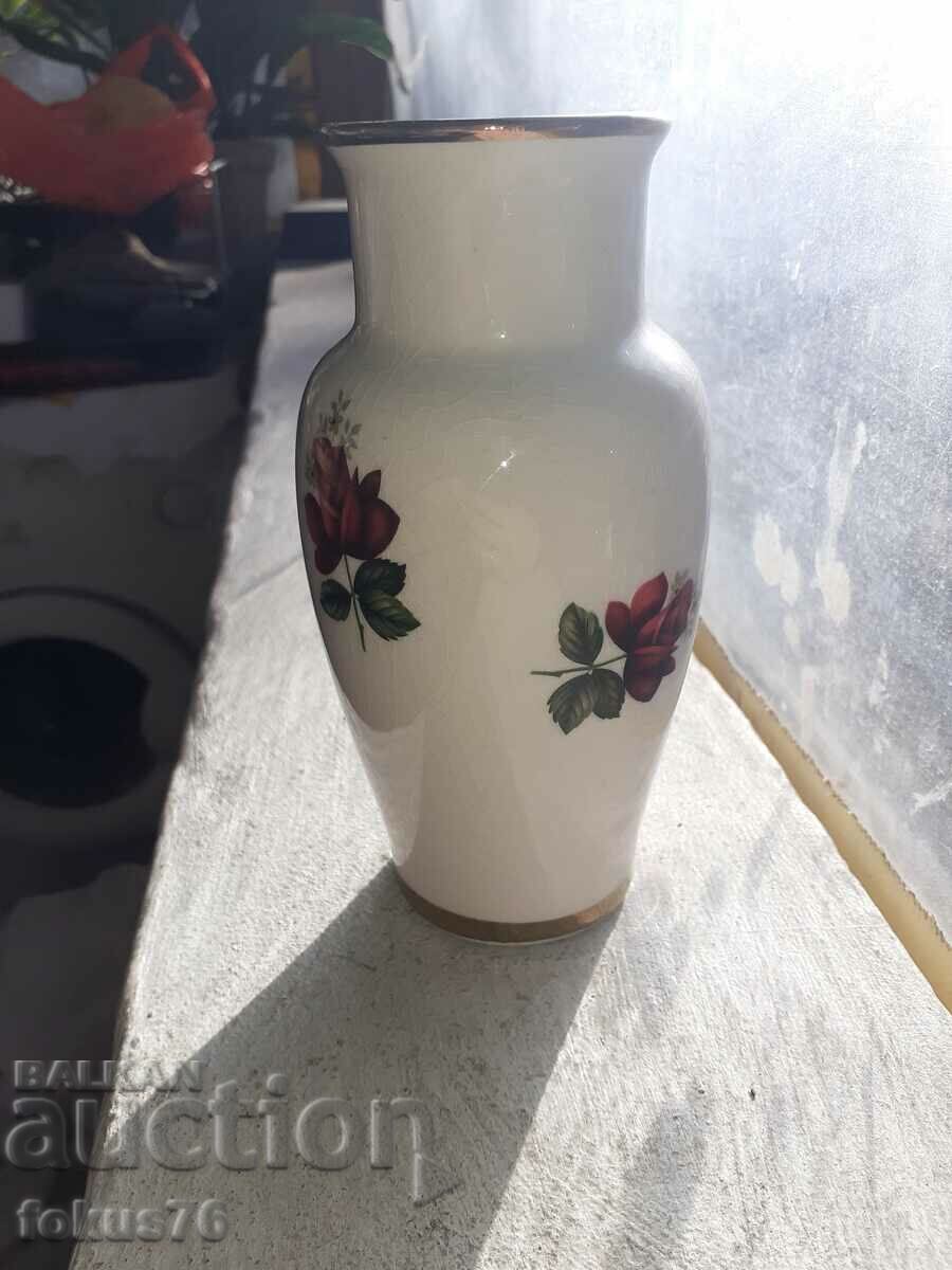 Delivery of English porcelain vase gilt rose marking Delivery of English porcelain vase gilt rose marking