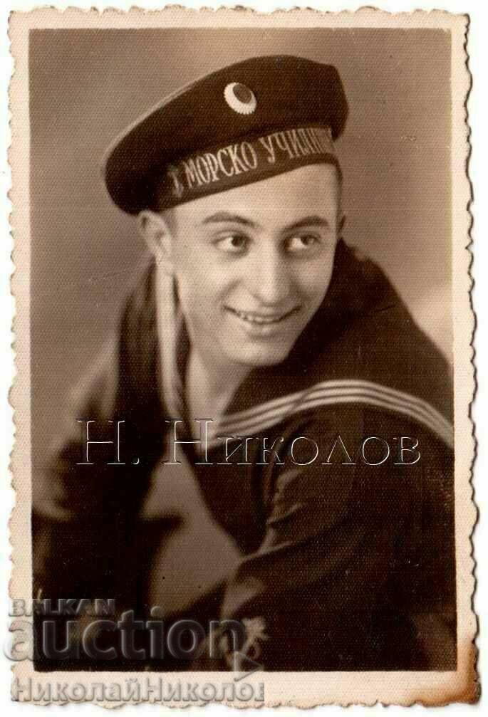 1934 ΜΙΚΡΗ ΠΑΛΙΑ ΦΩΤΟΓΡΑΦΙΑ ΒΑΡΝΑ ΝΑΥΤΗΣ ΜΕ ΣΤΟΛΗ G559