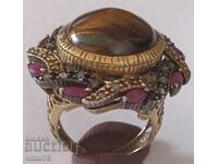 Ring with tiger's eye, diamond - made of 9 carat gold and with