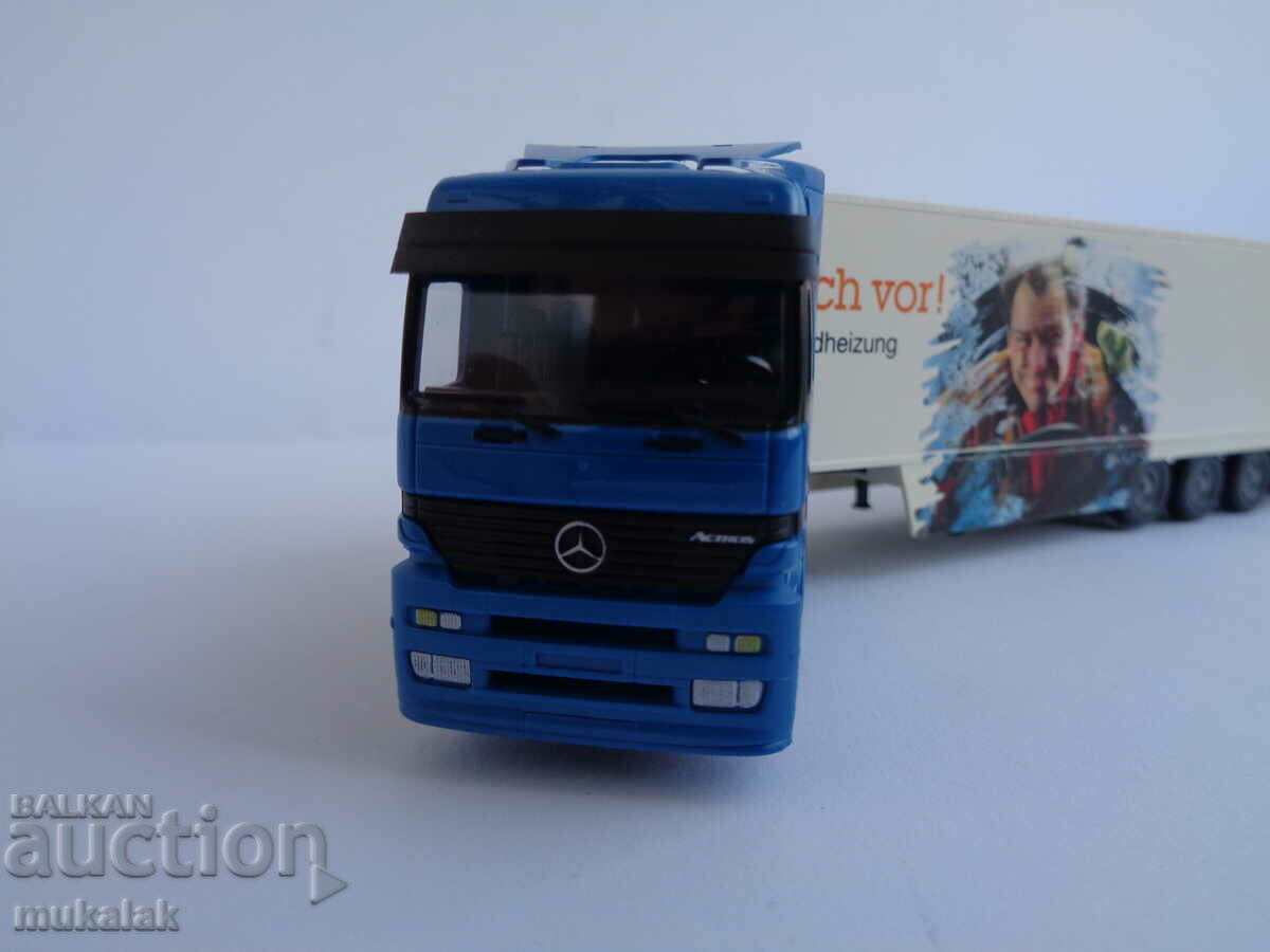 Auction  HERPA H0 1/87 MERCEDES BENZ ACTROS TRUCK MODEL TIR