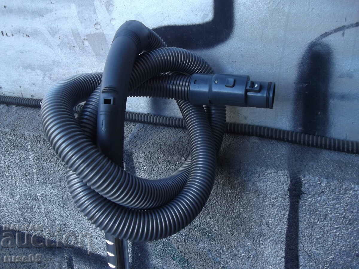 Hose, brush and tube telescopic for a vacuum cleaner set with price 25.00 BGN | € 12.78