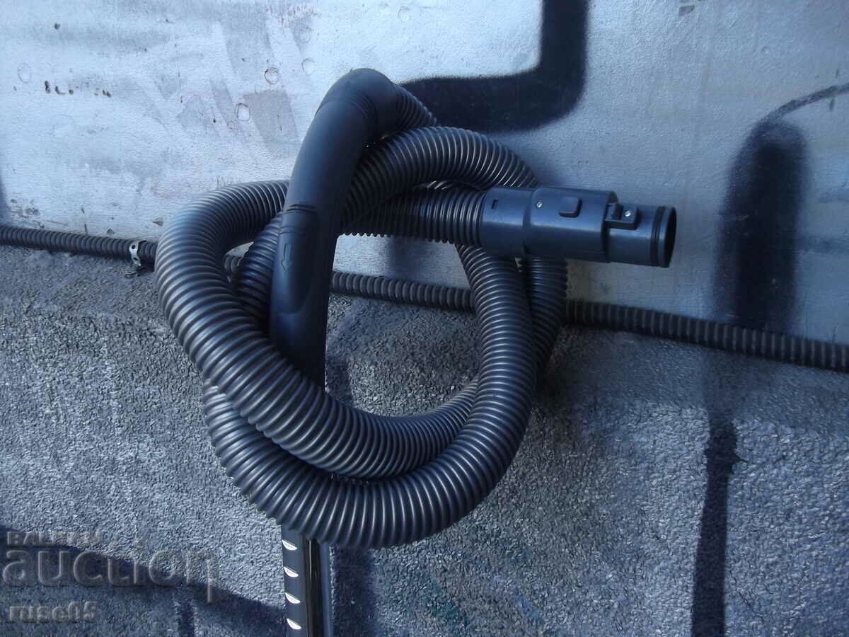 Auction  Hose, brush and tube telescopic for a vacuum cleaner set