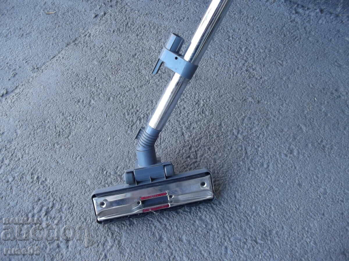 Hose, brush and tube telescopic for a vacuum cleaner set - 7