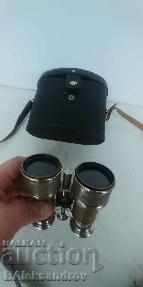 Delivery of Old binoculars with box and compass Delivery of Old binoculars with box and compass