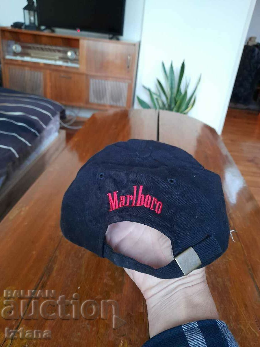 Auction An old Marlboro hat Auction An old Marlboro hat