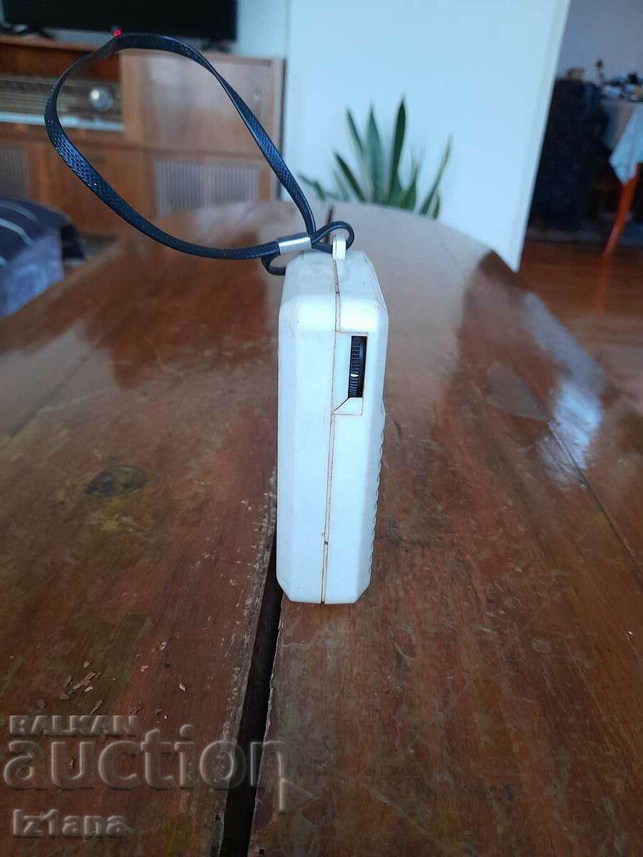 Delivery of Old radio, Sharp radio receiver