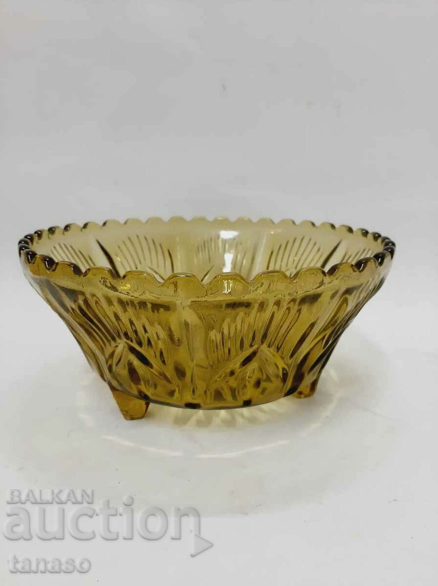 Old glass fruit bowl, colored glass(7.2) with price 45.00 BGN | € 23.01 Old glass fruit bowl, colored glass(7.2) with price 45.00 BGN | € 23.01