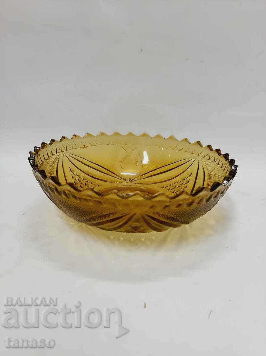 Old glass fruit bowl, colored glass(7.2) with price 45.00 BGN | € 23.01 Old glass fruit bowl, colored glass(7.2) with price 45.00 BGN | € 23.01