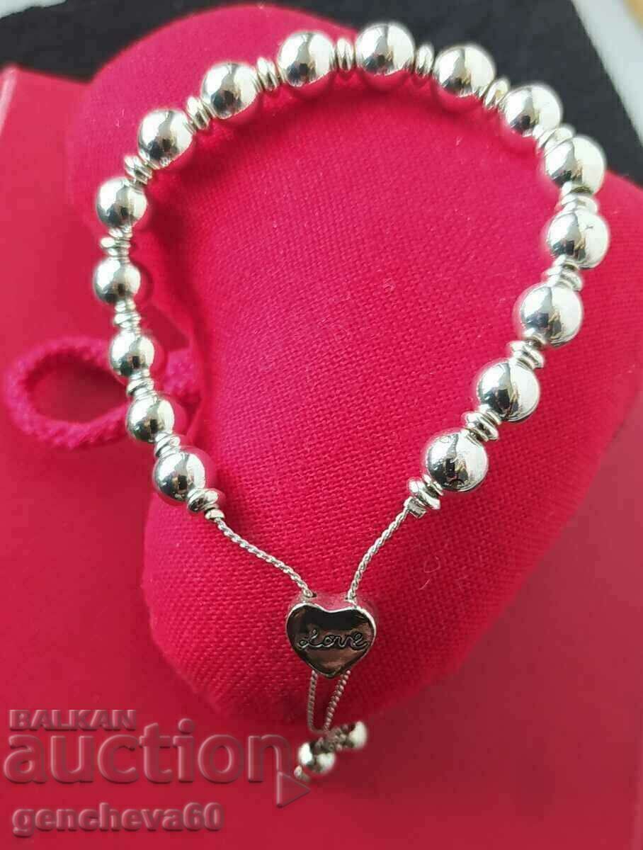 Auction Beautiful silver fashion women's bracelet LOVE Auction Beautiful silver fashion women's bracelet LOVE