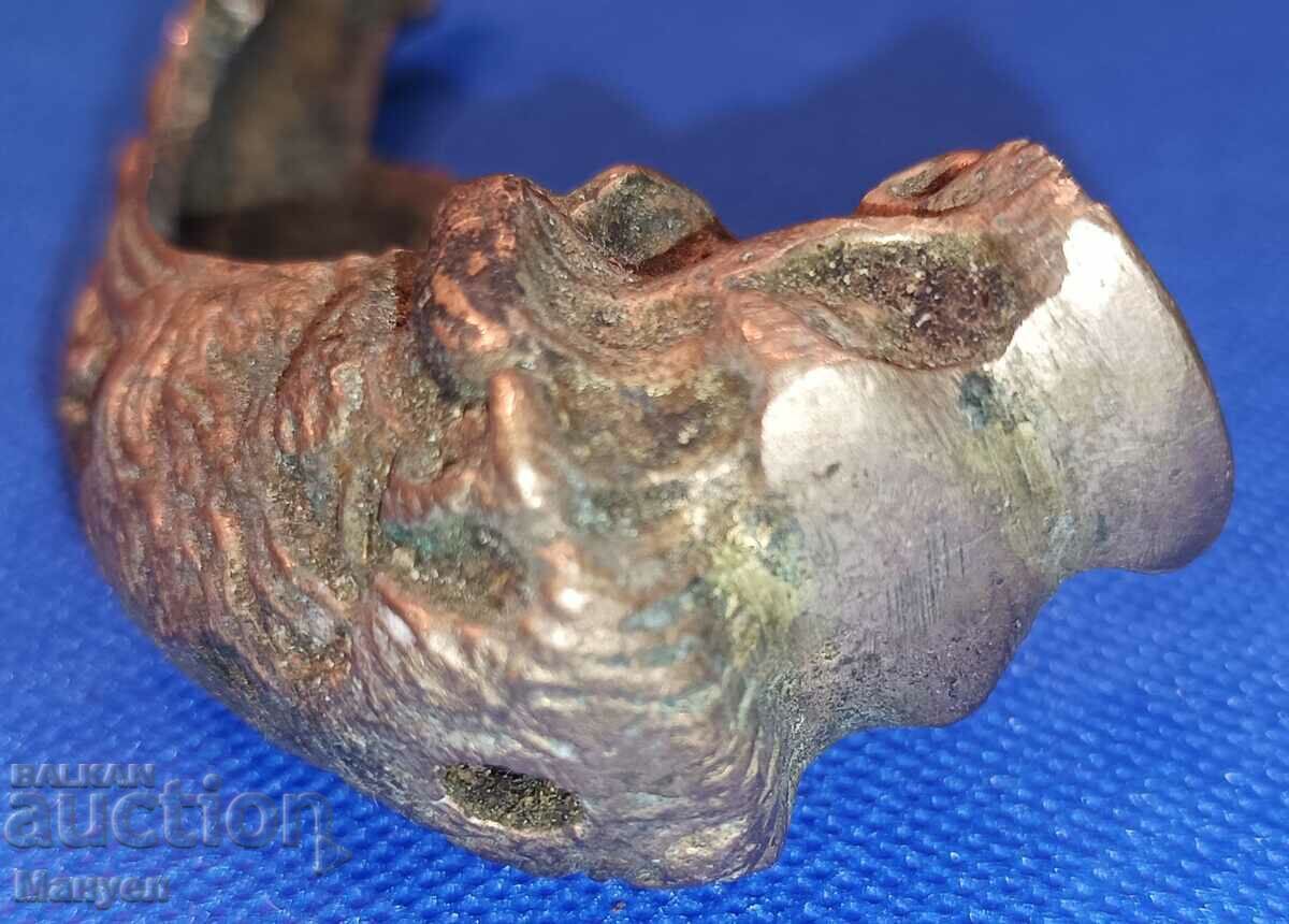 Delivery of Old bronze part of a sword "Lion's head". Delivery of Old bronze part of a sword "Lion's head".